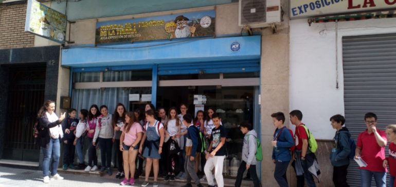 2 de Mayo 2019. Segunda Visita CEIP Clara Campoamor alumnos 6ºPrimaria al Aula museo de geología Málaga